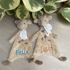knuffeldoekje giraffe gus happy horse met naam geborduurd